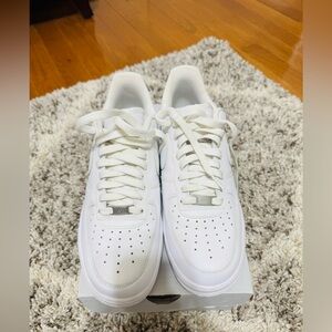Nike Air Force 1 '07 Size 9